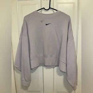 Nike Women's Lavender Cropped Sweatshirt (STAINED)